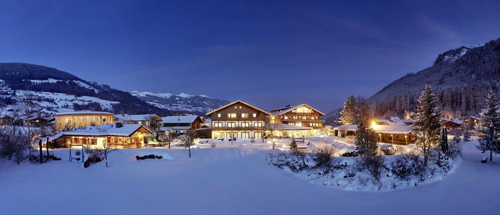 Wanderhotel Kirchner Bramberg am Wildkogel Zewnętrze zdjęcie
