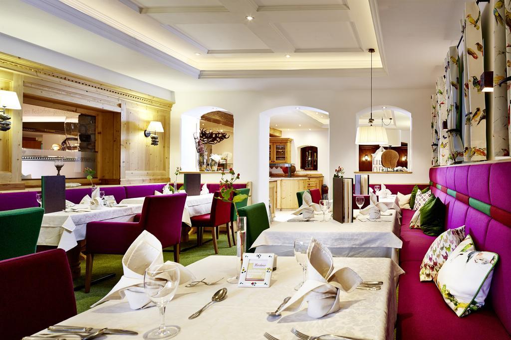 Wanderhotel Kirchner Bramberg am Wildkogel Zewnętrze zdjęcie